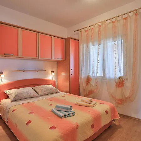 Vakantiehuis Maria, Familienfreundliches Mit Vir